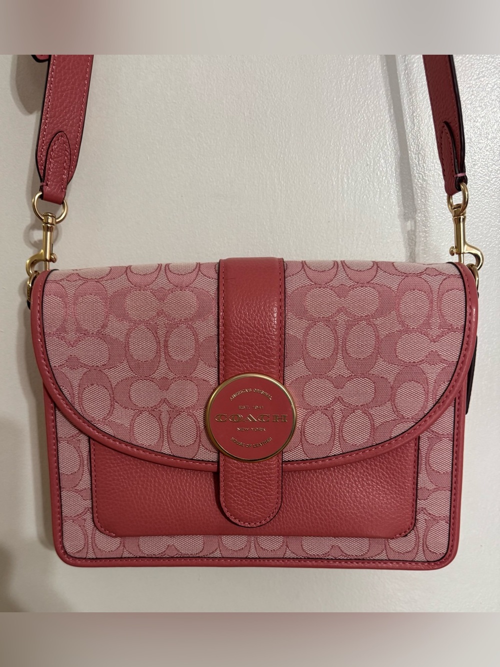 COACH Lonnie Pink Signature Canvas Crossbody Bag EUC